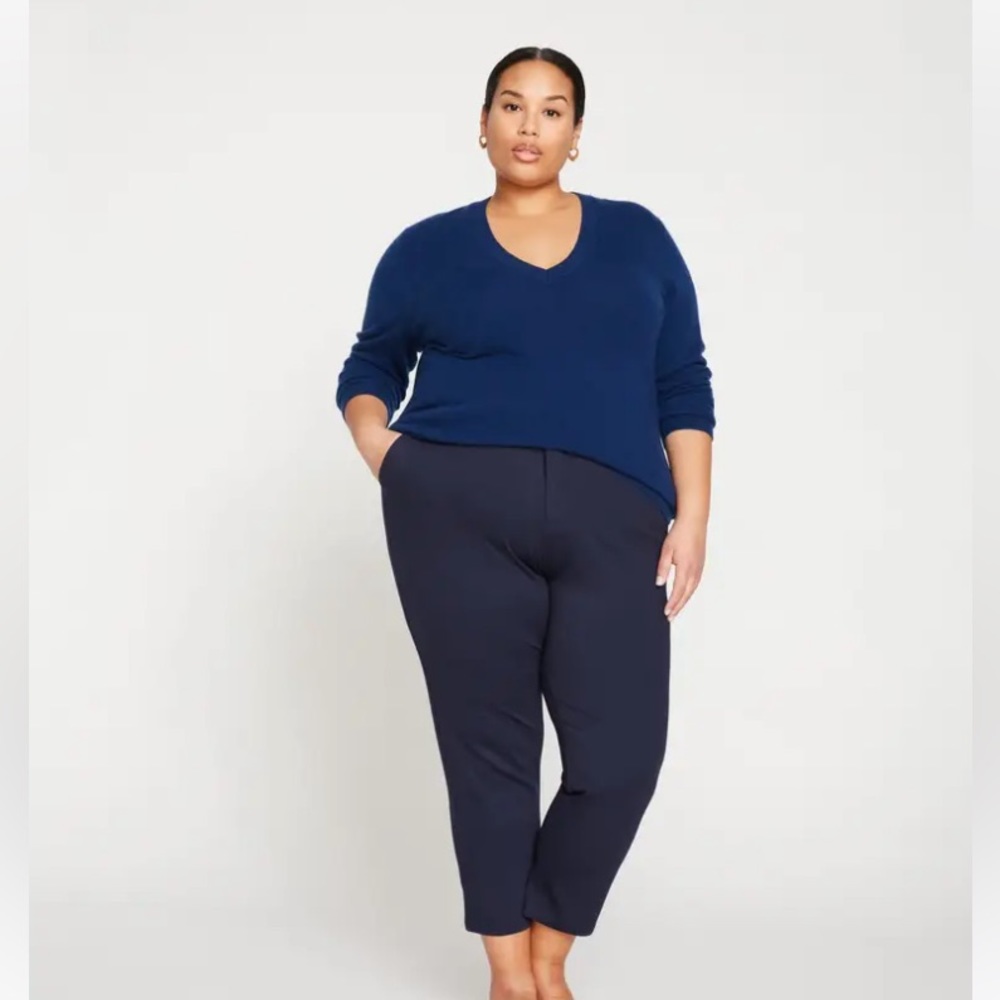 NWT Universal Standard black cigarette pants. Long. M (18-20).
